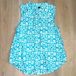 Ann Taylor Turquoise Sleeveless Patterned Blouse. Size S